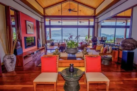 Chalet de 4 dormitorios en Kathu, Tailandia № 139902 - foto 2
