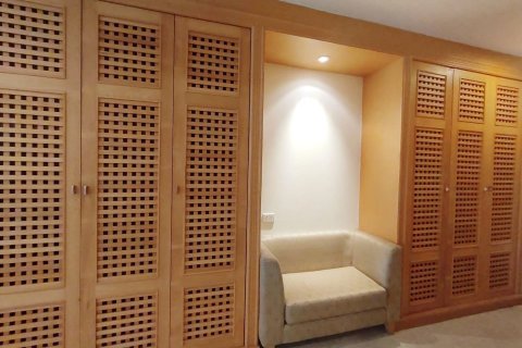 Condominio de 3 dormitorios en Bangkok, Tailandia № 157502 - foto 12