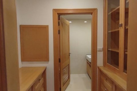 Condominio de 3 dormitorios en Bangkok, Tailandia № 157502 - foto 8