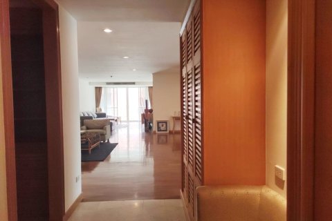 Condominio de 3 dormitorios en Bangkok, Tailandia № 157502 - foto 10