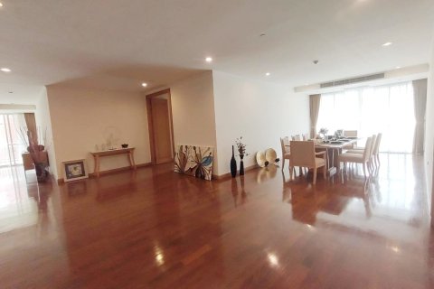 Condominio de 3 dormitorios en Bangkok, Tailandia № 157502 - foto 11