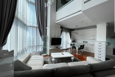 Condo à Bangkok, Thaïlande, 3 chambres  № 157498