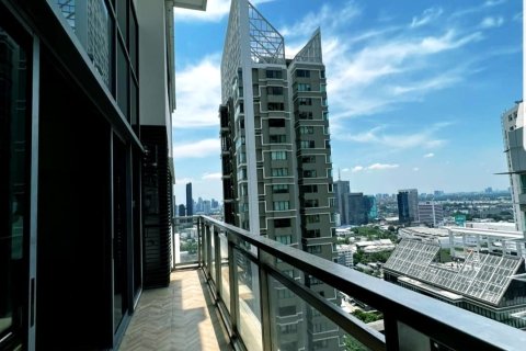 Condominio de 3 dormitorios en Bangkok, Tailandia № 157499 - foto 4