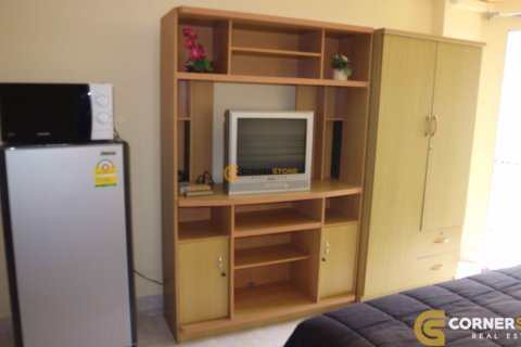 Condominio de 1 dormitorio en Jomtien Beach, Pattaya, Tailandia № 205016 - foto 2