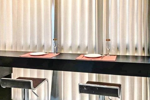 Condominio de 1 dormitorio en Khlong Toei, Bangkok, Tailandia № 118439 - foto 8