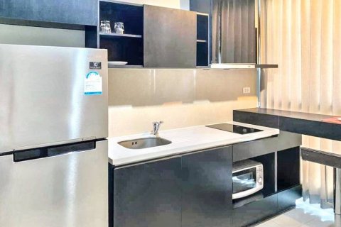 Condominio de 1 dormitorio en Khlong Toei, Bangkok, Tailandia № 118439 - foto 9