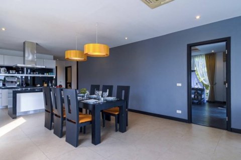 Chalet de 5 dormitorios en Hua Hin, Tailandia № 118443 - foto 7