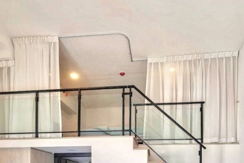Condominio de 1 dormitorio en Bangkok, Tailandia № 118440 - foto 3
