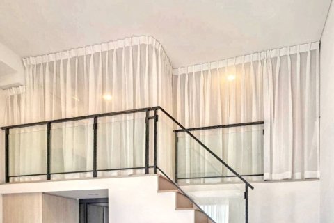 Condominio de 1 dormitorio en Bangkok, Tailandia № 118440 - foto 2