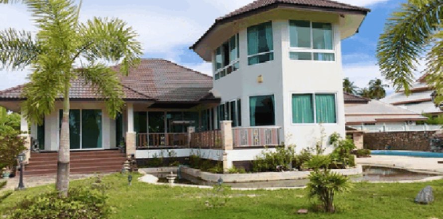 Chalet de 3 dormitorios en Jomtien Beach, Pattaya, Tailandia № 202764