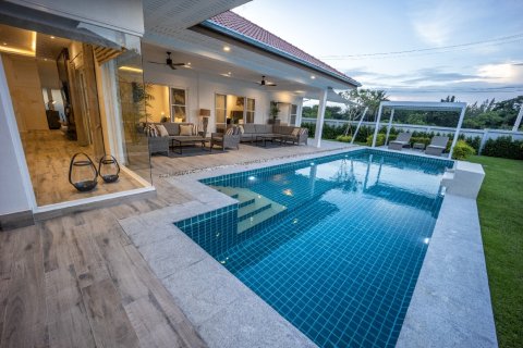 Chalet de 3 dormitorios en Hua Hin, Tailandia № 169934 - foto 26
