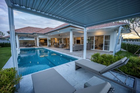 Chalet de 3 dormitorios en Hua Hin, Tailandia № 169935 - foto 19