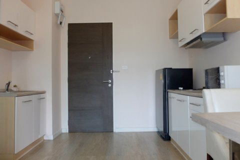 Condominio de 1 dormitorio en Chiang Mai, Tailandia № 205642 - foto 3