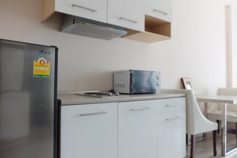 Condominio de 1 dormitorio en Chiang Mai, Tailandia № 205642 - foto 4