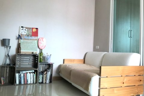 Condominio de 1 dormitorio en Chiang Mai, Tailandia № 205639 - foto 2