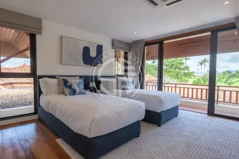 Chalet de 6 dormitorios en Bang Tao, Tailandia № 190643 - foto 13