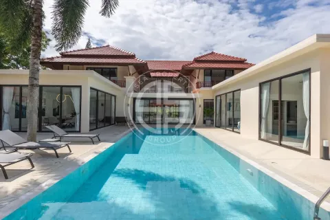 Chalet de 6 dormitorios en Bang Tao, Tailandia № 190643 - foto 3
