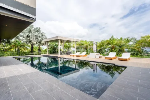 Chalet de 4 dormitorios en Layan Beach, Tailandia № 190644 - foto 3