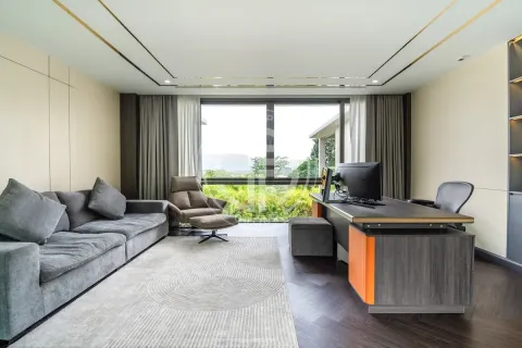 Chalet de 4 dormitorios en Layan Beach, Tailandia № 190644 - foto 15