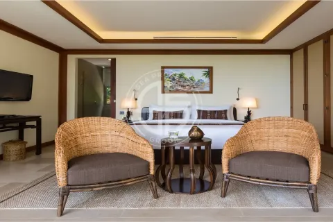 Chalet de 4 dormitorios en Ko Samui, Tailandia № 190647 - foto 8