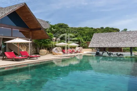 Chalet de 4 dormitorios en Ko Samui, Tailandia № 190647 - foto 12