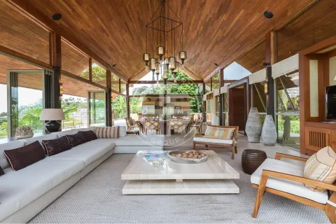 Chalet de 4 dormitorios en Ko Samui, Tailandia № 190647 - foto 5