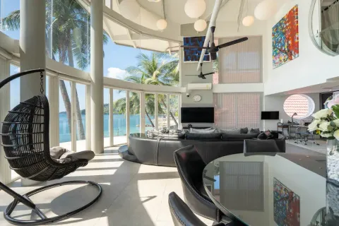 Chalet de 3 dormitorios en Patong, Tailandia № 190642 - foto 4