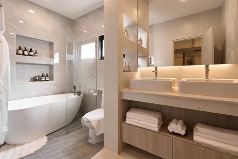 Chalet de 5 dormitorios en Chiang Mai, Tailandia № 155331 - foto 15