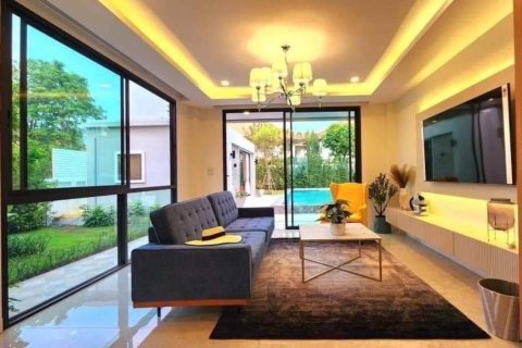 Chalet de 5 dormitorios en Chiang Mai, Tailandia № 155333 - foto 4