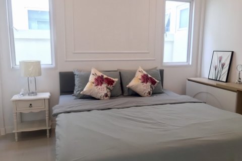 Casa de 3 dormitorios en Pattaya, Tailandia № 203521 - foto 7