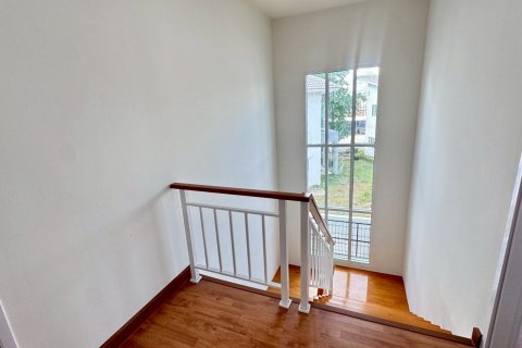 Casa de 4 dormitorios en Pattaya, Tailandia № 203523 - foto 17