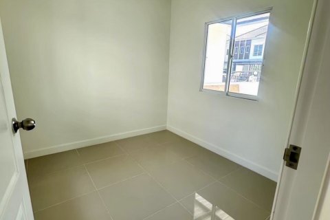 Casa de 3 dormitorios en Pattaya, Tailandia № 203522 - foto 7
