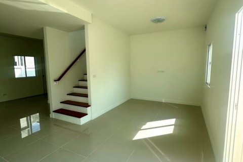 Casa de 3 dormitorios en Pattaya, Tailandia № 203522 - foto 5
