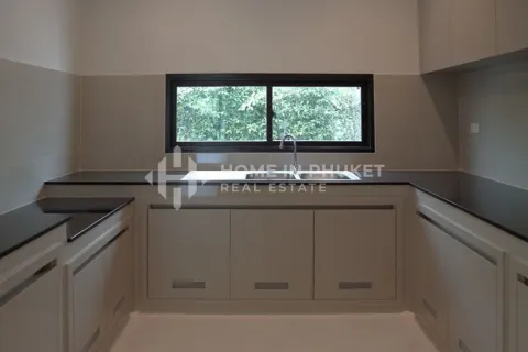 Casa de 4 dormitorios en Phuket, Tailandia № 209641 - foto 4