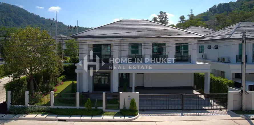 Casa de 4 dormitorios en Phuket, Tailandia № 209641