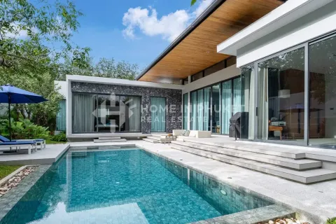 Casa de 3 dormitorios en Phuket, Tailandia № 209640