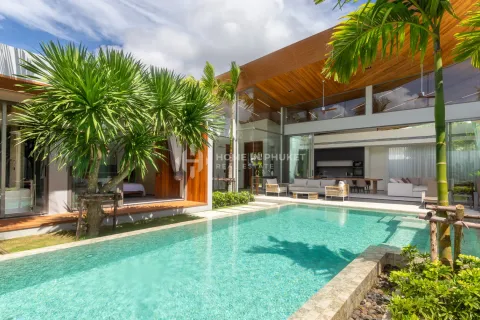Casa de 3 dormitorios en Phuket, Tailandia № 209644