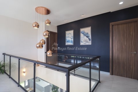 Casa de 3 dormitorios en Pattaya, Tailandia № 68541 - foto 18