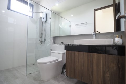 Casa de 3 dormitorios en Pattaya, Tailandia № 68541 - foto 14