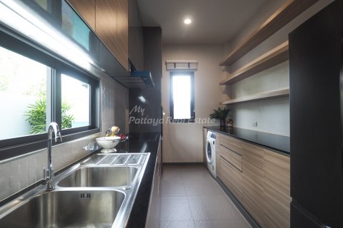 Casa de 3 dormitorios en Pattaya, Tailandia № 68541 - foto 6