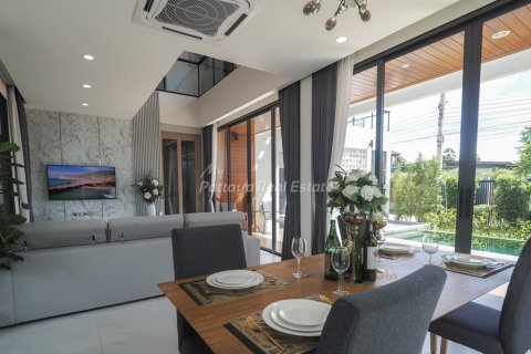 Casa de 3 dormitorios en Pattaya, Tailandia № 68541 - foto 7