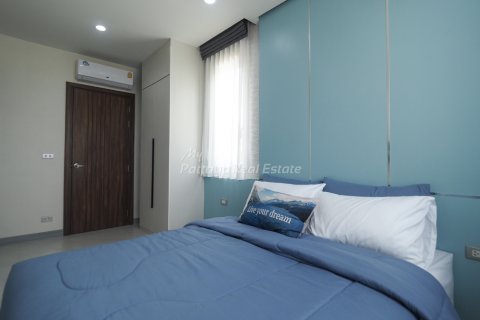 Casa de 3 dormitorios en Pattaya, Tailandia № 68541 - foto 28