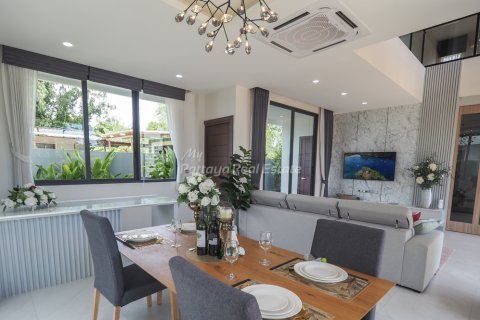 Casa de 3 dormitorios en Pattaya, Tailandia № 68541 - foto 10