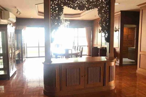 Condominio de 3 dormitorios en Bangkok, Tailandia № 184082 - foto 3