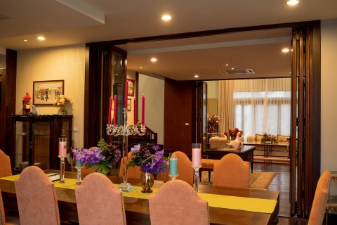 Chalet de 7 dormitorios en Saraphi, Tailandia № 133918 - foto 17