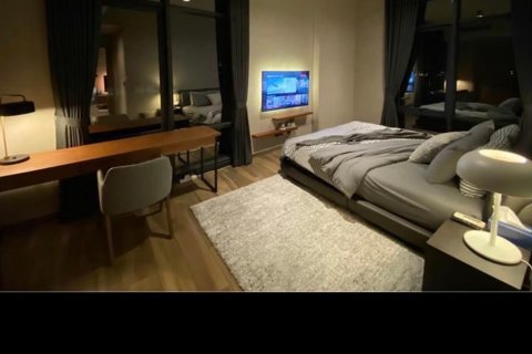 Condominio de 2 dormitorios en Khlong Toei, Bangkok, Tailandia № 133919 - foto 10