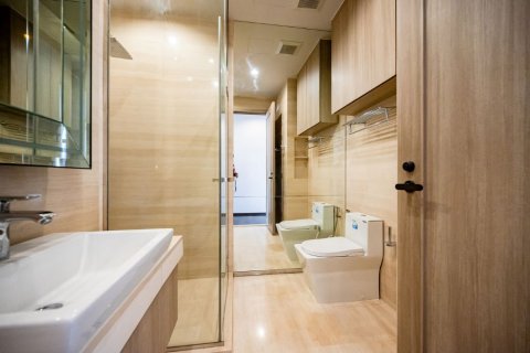 Condominio de 2 dormitorios en Watthana, Bangkok, Tailandia № 133917 - foto 10