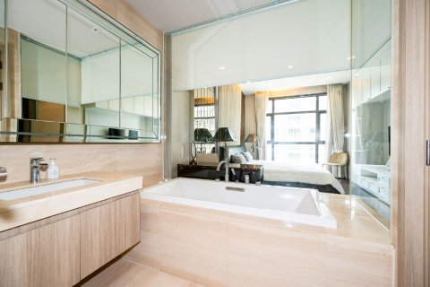 Condominio de 2 dormitorios en Watthana, Bangkok, Tailandia № 133917 - foto 9