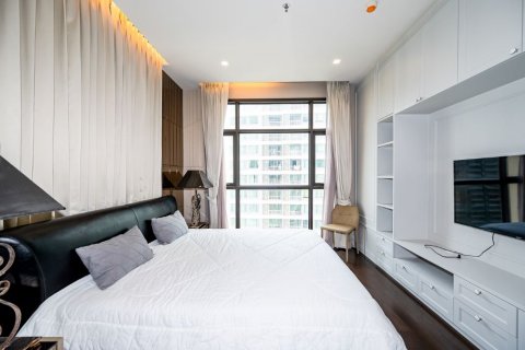 Condominio de 2 dormitorios en Watthana, Bangkok, Tailandia № 133917 - foto 13