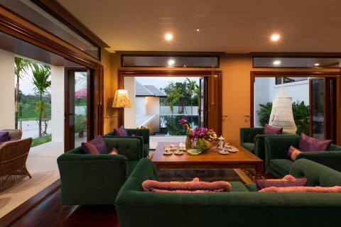 Chalet de 5 dormitorios en Saraphi, Tailandia № 133914 - foto 2